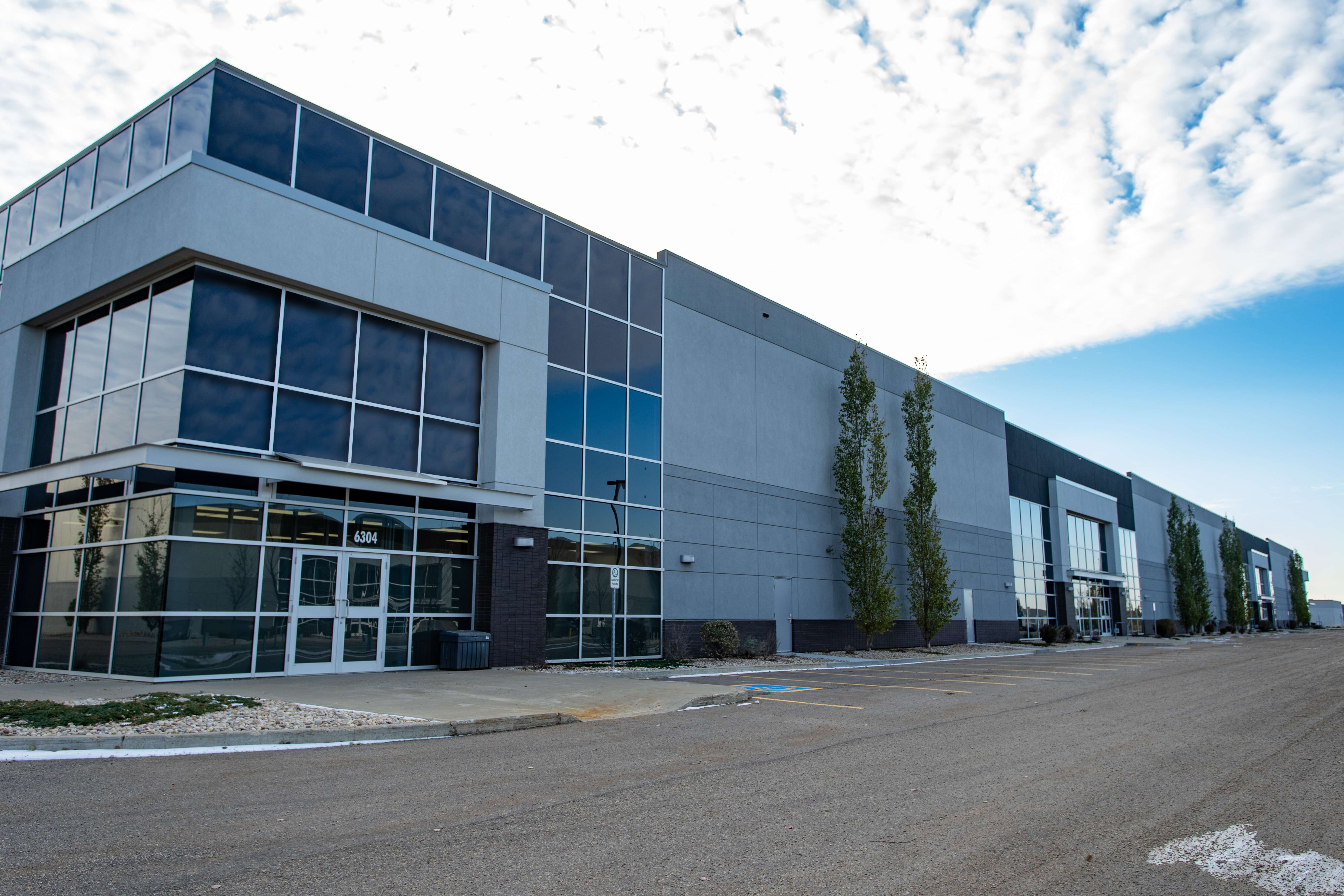 ¥ellow Bucks & Playsson / City View OP_CityviewBusinessPark_Buildi