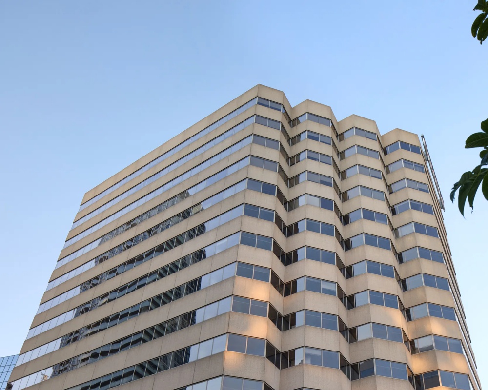 277 Front Street West