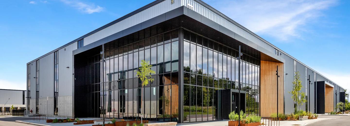 955 James Snow Parkway S